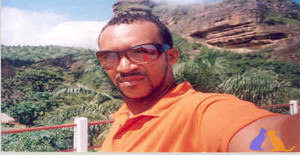 Marelidio 49 years old I am from Luanda/Luanda, Seeking Dating Friendship with Woman