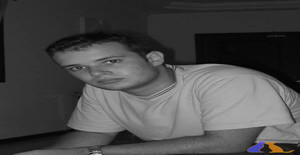 Jean_parma 34 years old I am from Joinville/Santa Catarina, Seeking Dating Friendship with Woman
