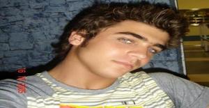 Matias21 35 years old I am from Quito/Pichincha, Seeking Dating Friendship with Woman