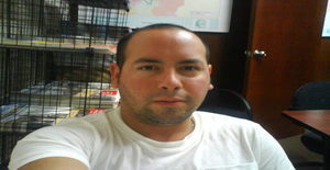 Renzozavalaga 38 years old I am from Lima/Lima, Seeking Dating Friendship with Woman