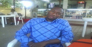 Salvon 33 years old I am from Maputo/Maputo, Seeking Dating Friendship with Woman