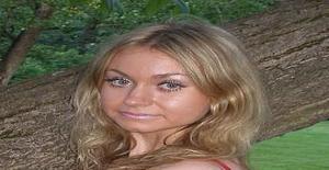 Papillon35 45 years old I am from Paris/Ile-de-france, Seeking Dating Friendship with Man