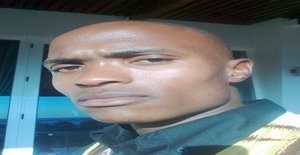 Crisanto86 34 years old I am from Maputo/Maputo, Seeking Dating Friendship with Woman