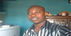 Chipanga_boy 32 years old I am from Beira/Sofala, Seeking Dating Friendship with Woman