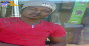 Robert mazive 36 years old I am from Soweto/Gauteng, Seeking Dating Friendship with Woman