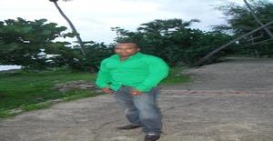 Miguelt.mato 41 years old I am from Santo Domingo/Distrito Nacional, Seeking Dating Friendship with Woman