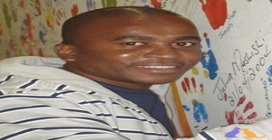 Lucas_06 39 years old I am from Maputo/Maputo, Seeking Dating Friendship with Woman